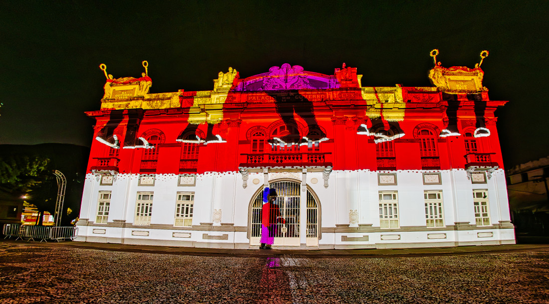 SE Mapping transforma a paisagem urbana do Centro da capital em uma grande tela para projeções artísticas / Foto: Júlia Rodrigues