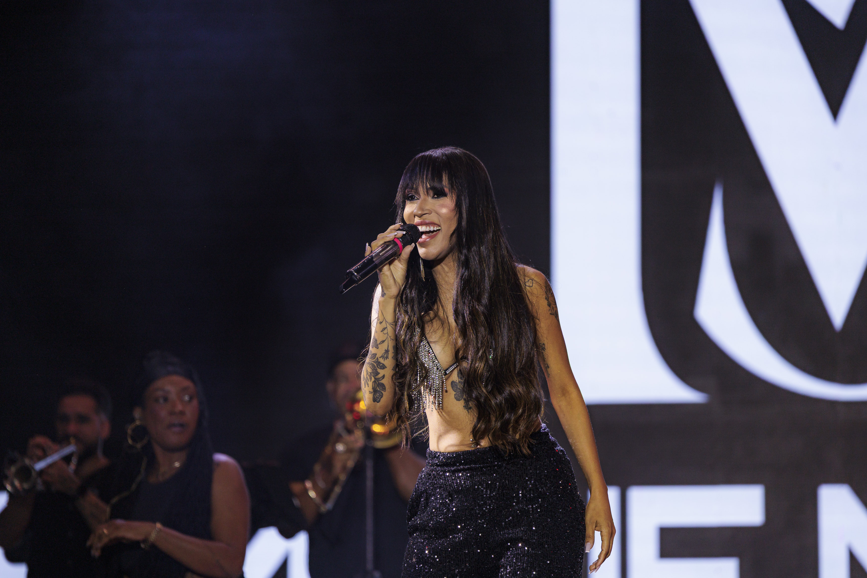 Simone Morena fechou a primeira noite de shows na Barra dos Coqueiros/Foto: Igor Matias