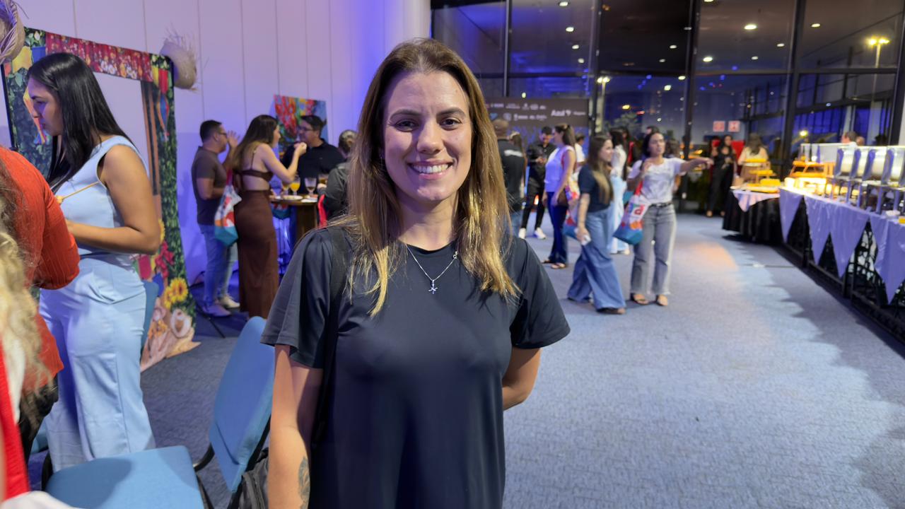 A agente de viagens Ângela Vidal também reforçou que a capacitação contribui diretamente para melhorar o desempenho nas vendas do destino / Foto: Marcos Pako/Setur