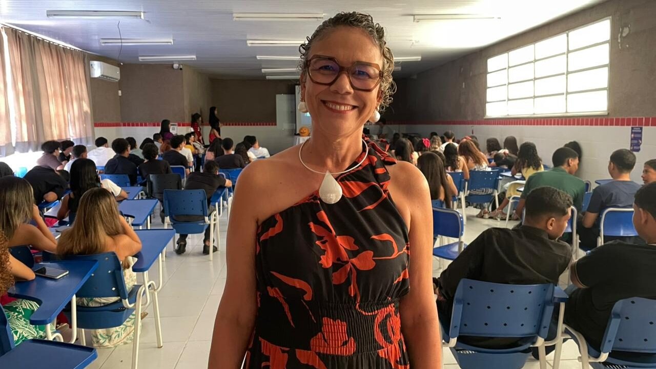 Diretora Maria Janaina