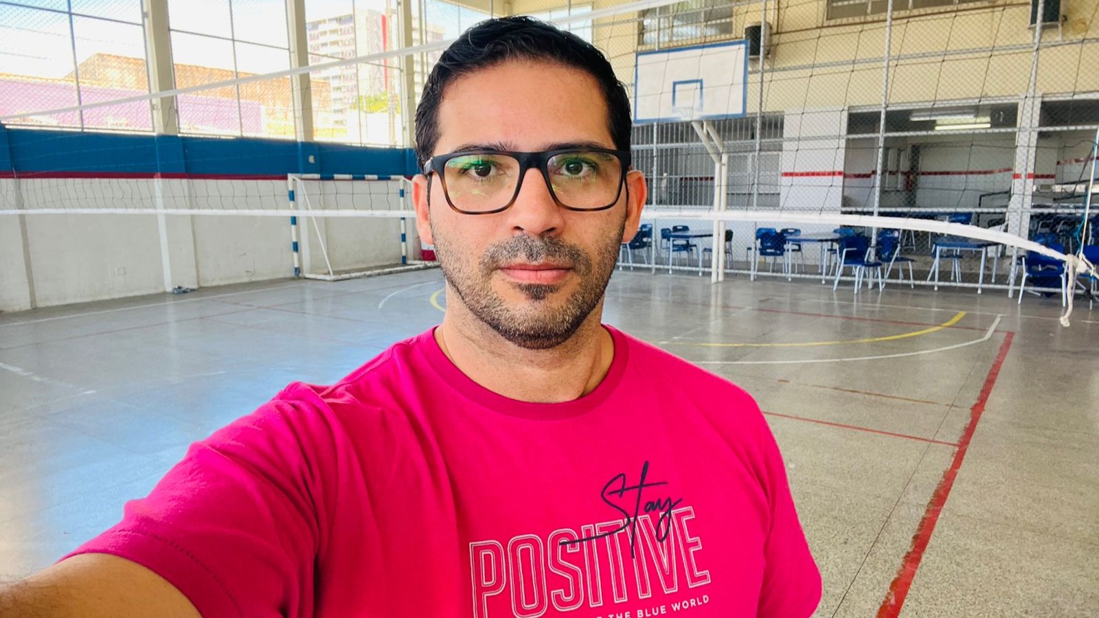 Secretario da escola, Pedro Barros