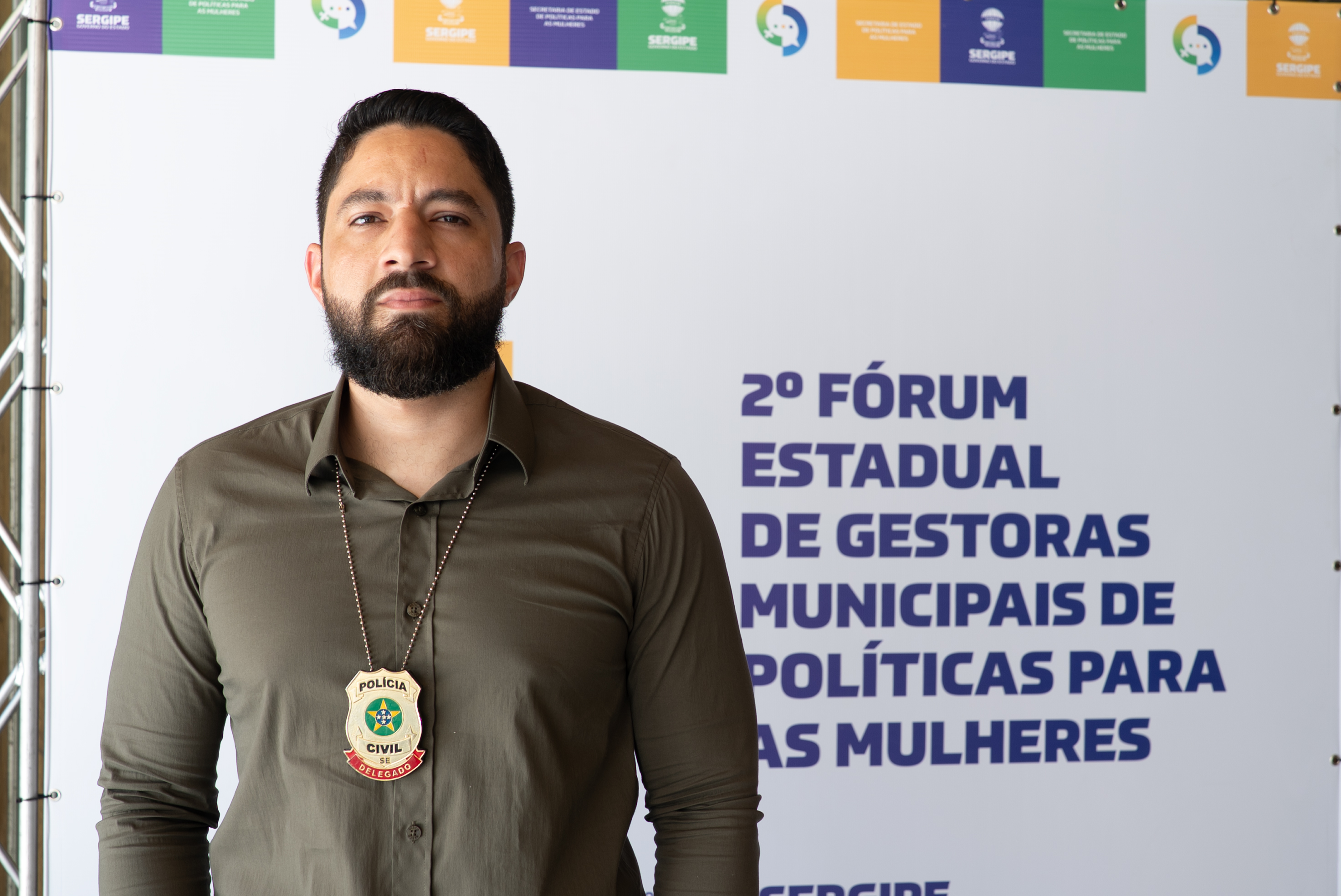 O Delegado do Departamento de Atendimento a Grupos Vulneráveis (DAGV) de Itabaiana, Gabriel Moritz Sá, abordou a violência contra a mulher e o feminicídio em Sergipe também sob a perspectiva do agressor