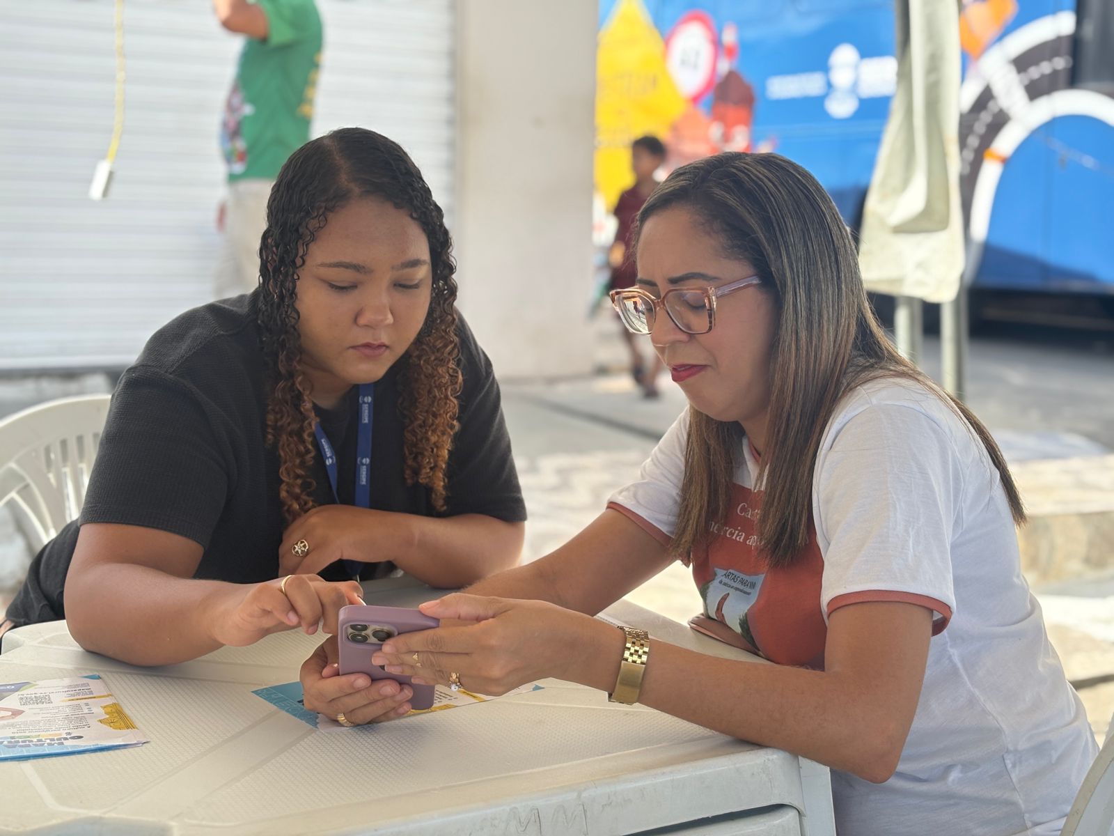 A técnica administrativa Anne Louise destacou que o atendimento direto ao público contribui para aproximar a Funcap dos fazedores de cultura