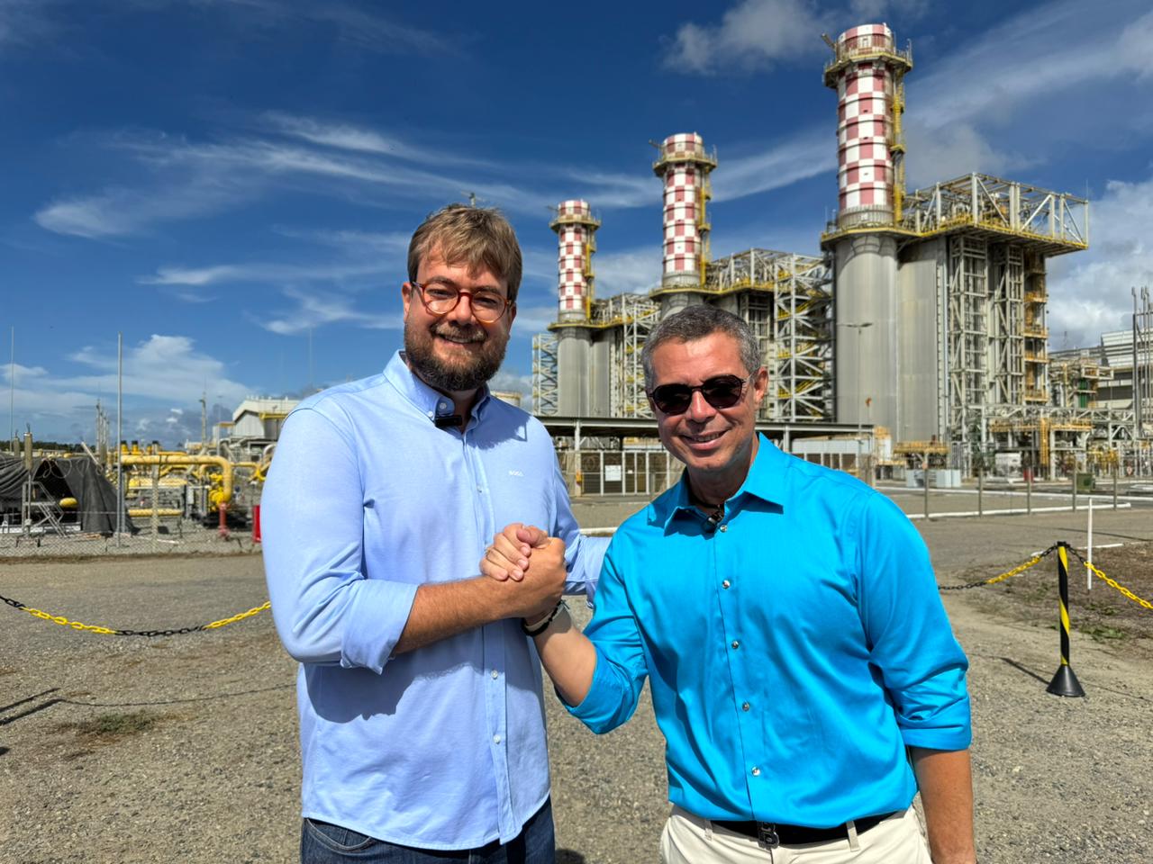 Jorge Teles, secretário da Seteem, ao lado do governador Fábio Mitidieri