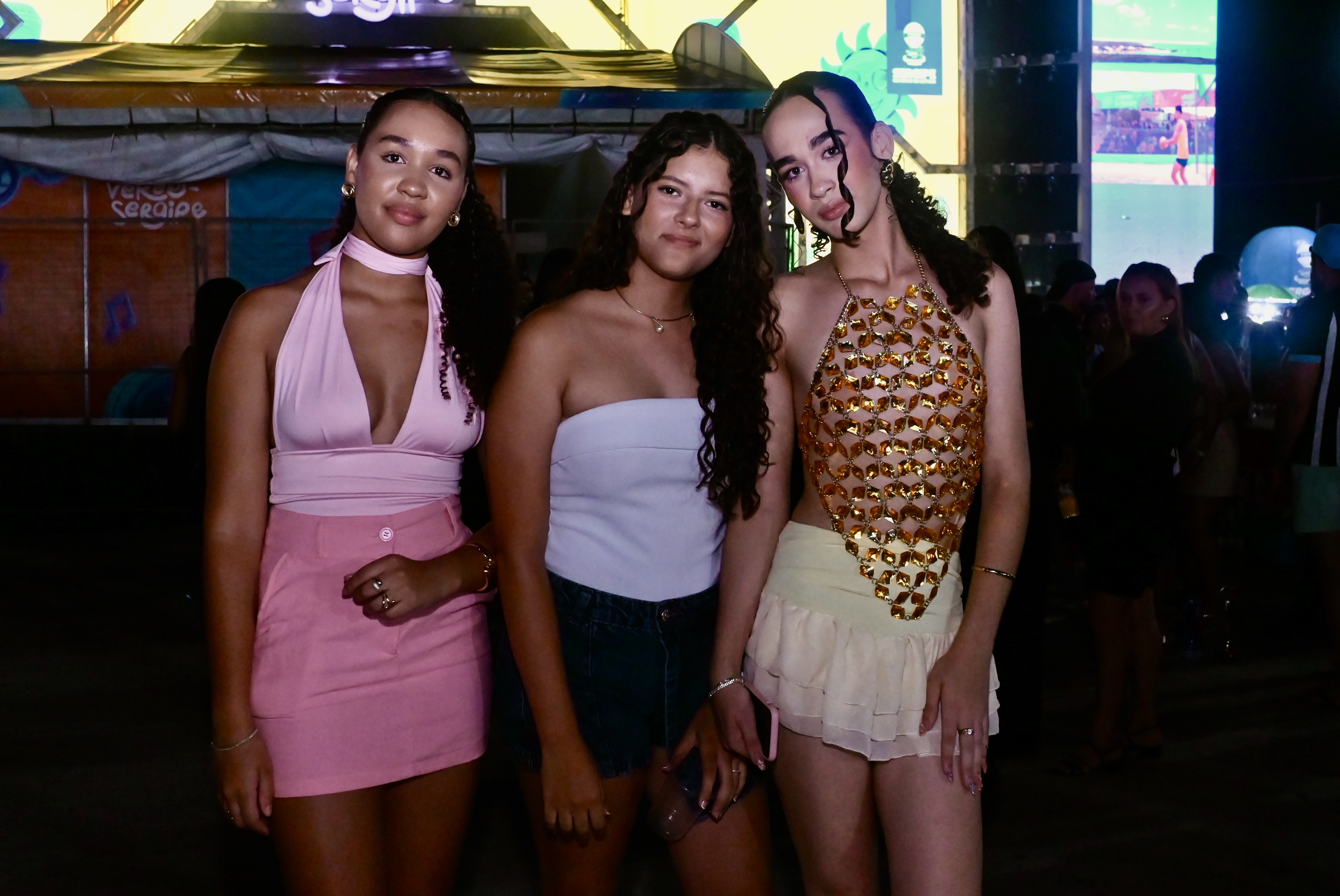 Kahyra Almeida à direita e amigas/ Foto: Erick O'Hara