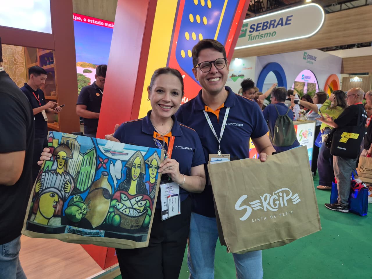 Marília Zázzera e Fábio Cardoso, da Incomum Viagens, participaram de uma das reuniões de negócios durante o evento / Foto: Matheus Moura/Setur