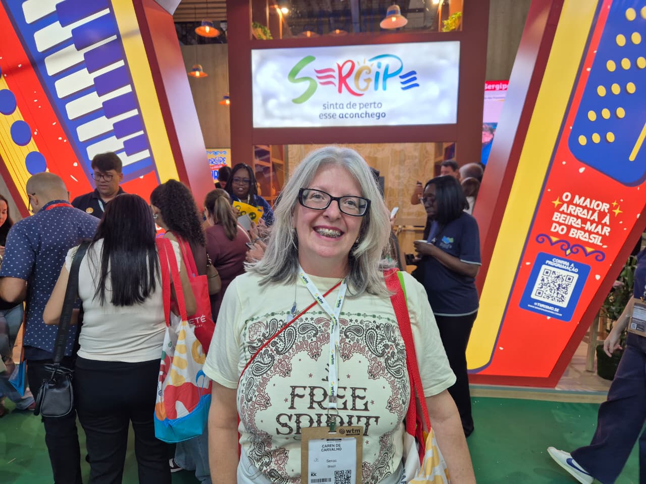 A futura guia de turismo Caren de Carvalho quer conhecer Sergipe como turista e como profissional da área / Foto: Matheus Moura/Setur