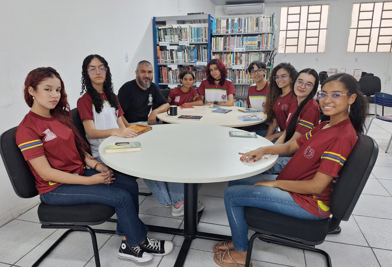 Integrantes do Clube do Livro Barão de Mauá