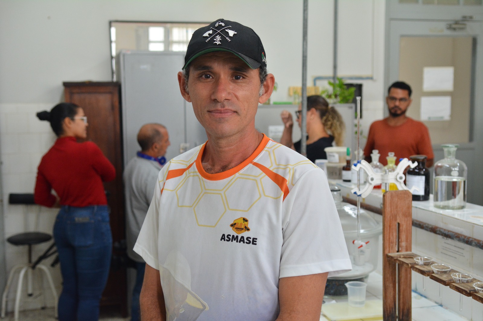 Apicultor e meliponicultor Ricardo Thairon dos Santos
