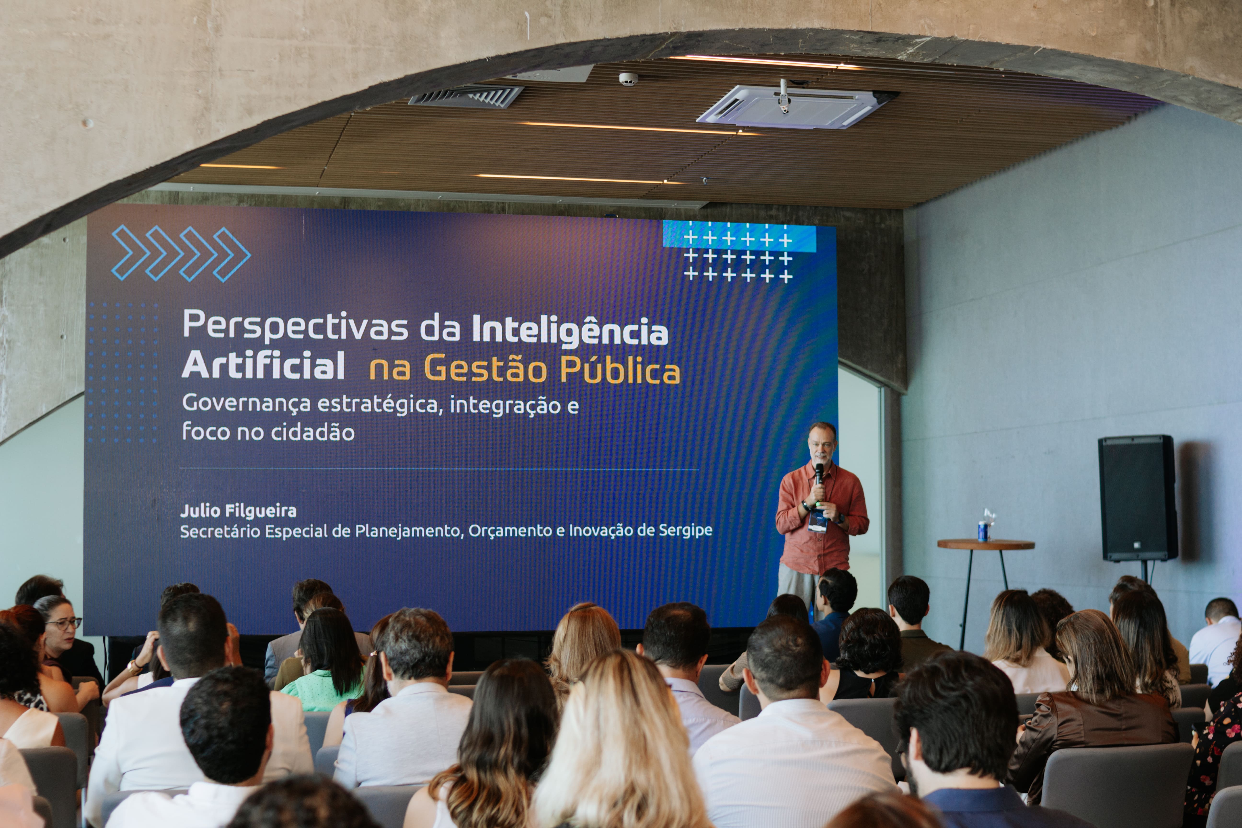 Secretário Julio Filgueira também ministrou uma palestra com o tema “Perspectivas de Inteligência Artificial na Gestão Pública