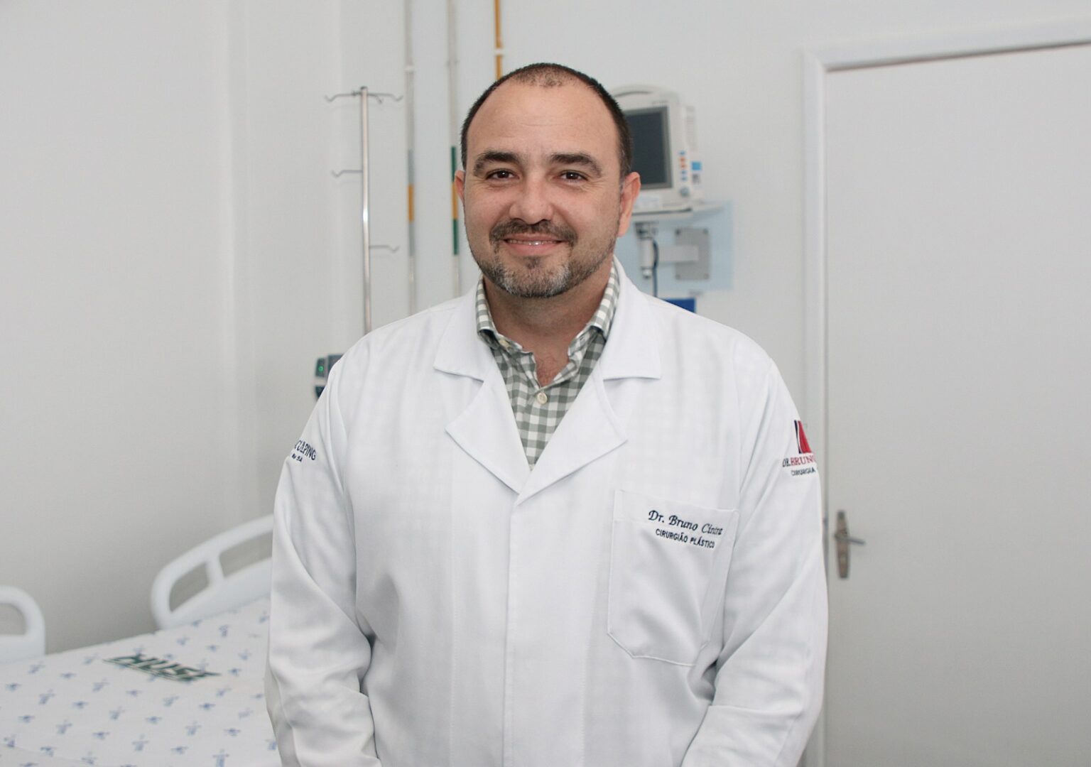 Coordenador médico da Unidade de Tratamento de Queimados (UTQ) do Huse, Bruno Cintra