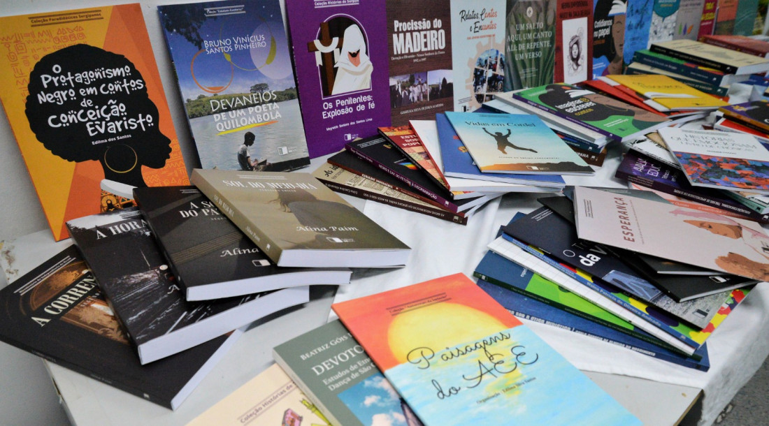 Editora Seed lança livros de estudantes da rede pública estadual// Fotos : Maria Odília